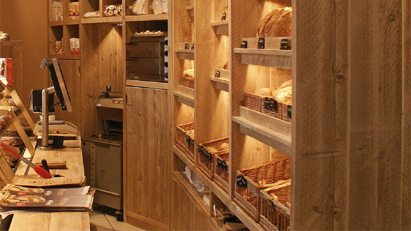 Holz-Regale | Einbauschränke | Ladeneinrichtung Holz | Bäckerei | timber classics