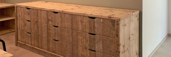 Bauholz-Sideboard | Schubladen | Griffmulden | Kommode | Bauholzmöbel | Gerüstbohlen | timber classics